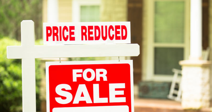 The market is shifting. Is it time to reduce my asking price?